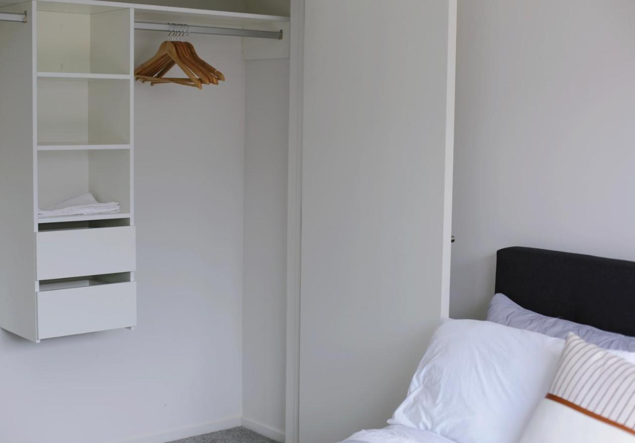 Cozy And Comfortable, Sunny Three-Storey Building Auckland Exterior photo